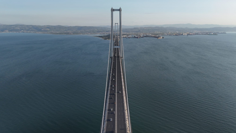 Osmangazi Köprüsü'nden araç geçişinde rekor